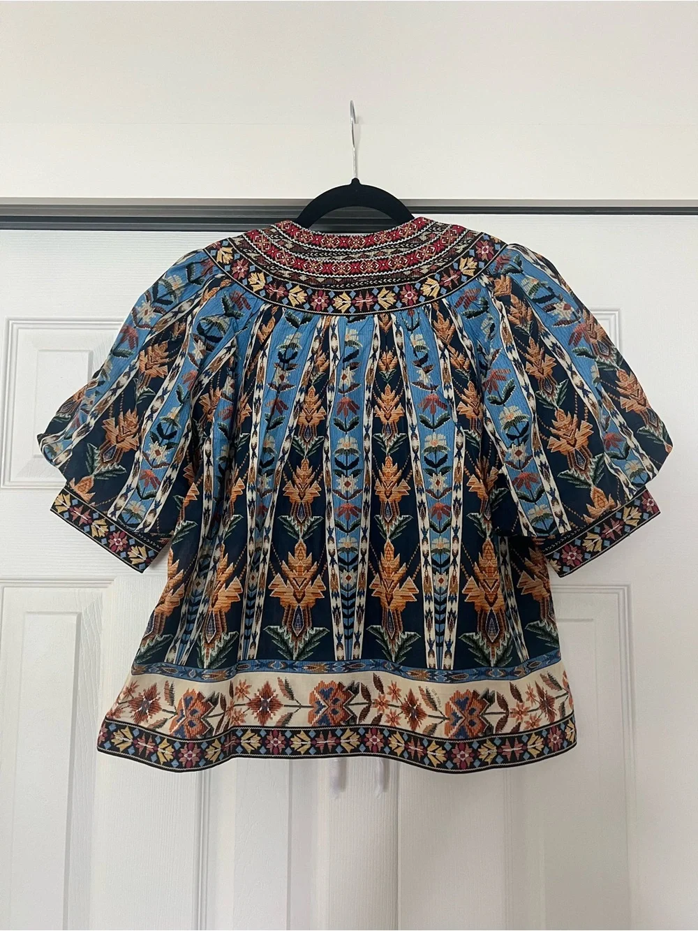 New with tag. Size S. FARM Rio Blue Floral Folk-Embroidered Peasant Blouse